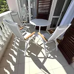Nera Apartment *