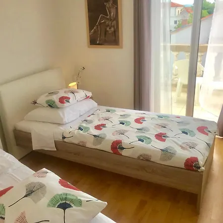 Nera Apartment *